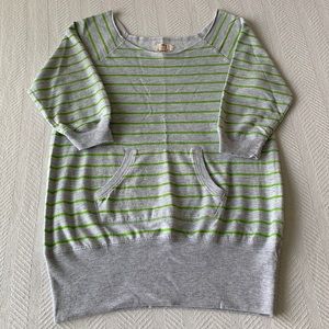 L.e.i Juniors Sweatshirt.